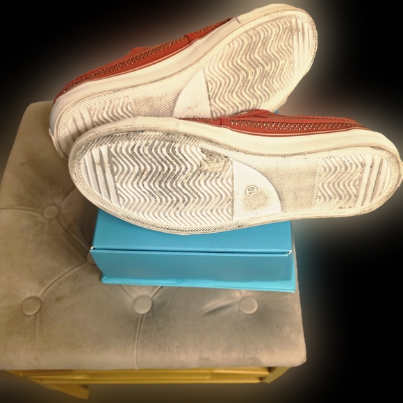 True Religion Red Glossy Sneakers with Lattice Design - Picture 3 of 4